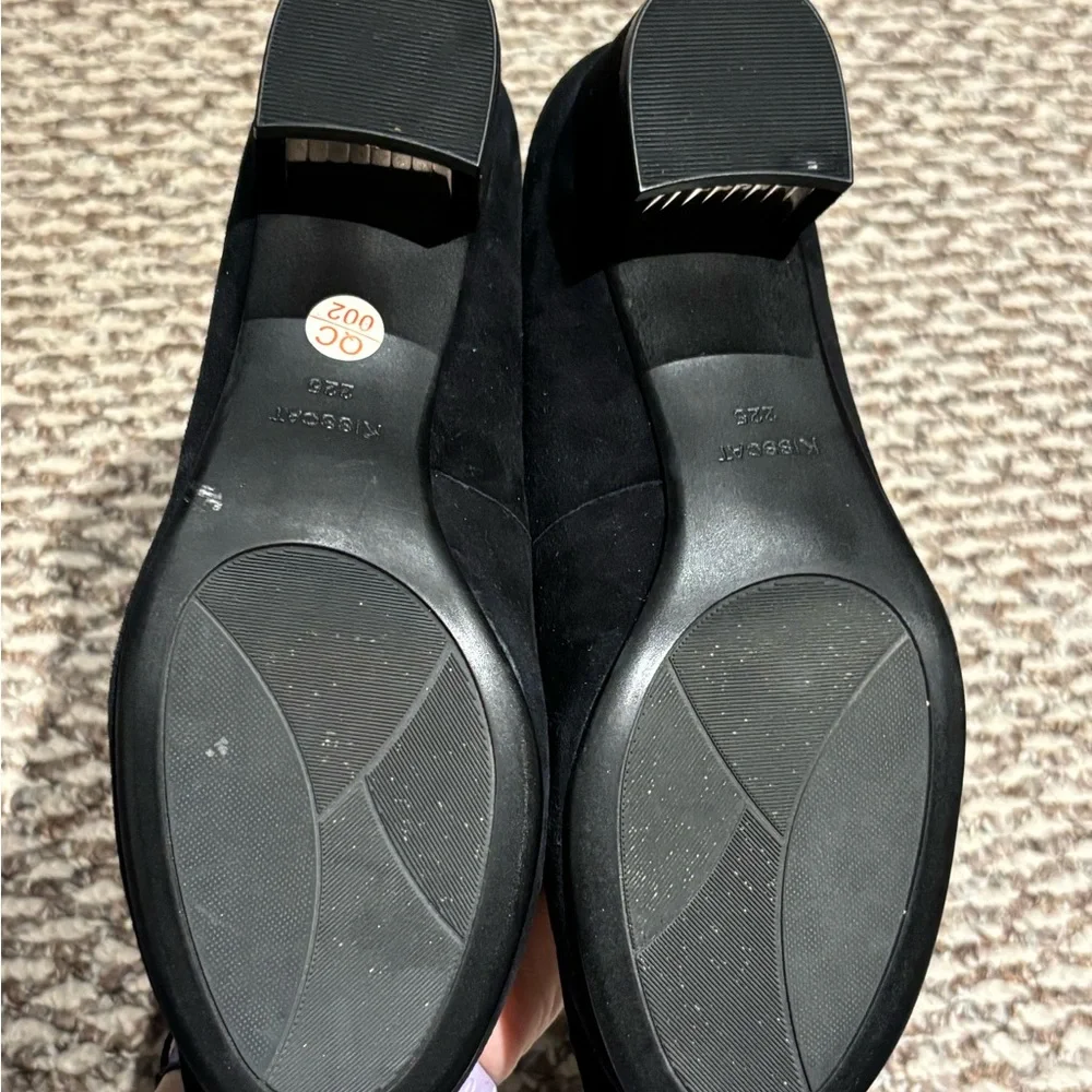 Vintage Kisscat Black Flats with Gold Buckle - Picture 3 of 11